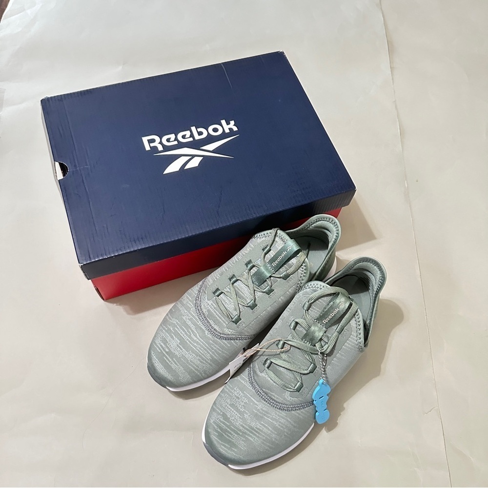 👉 Reebok Women’s Sneakers Shoes